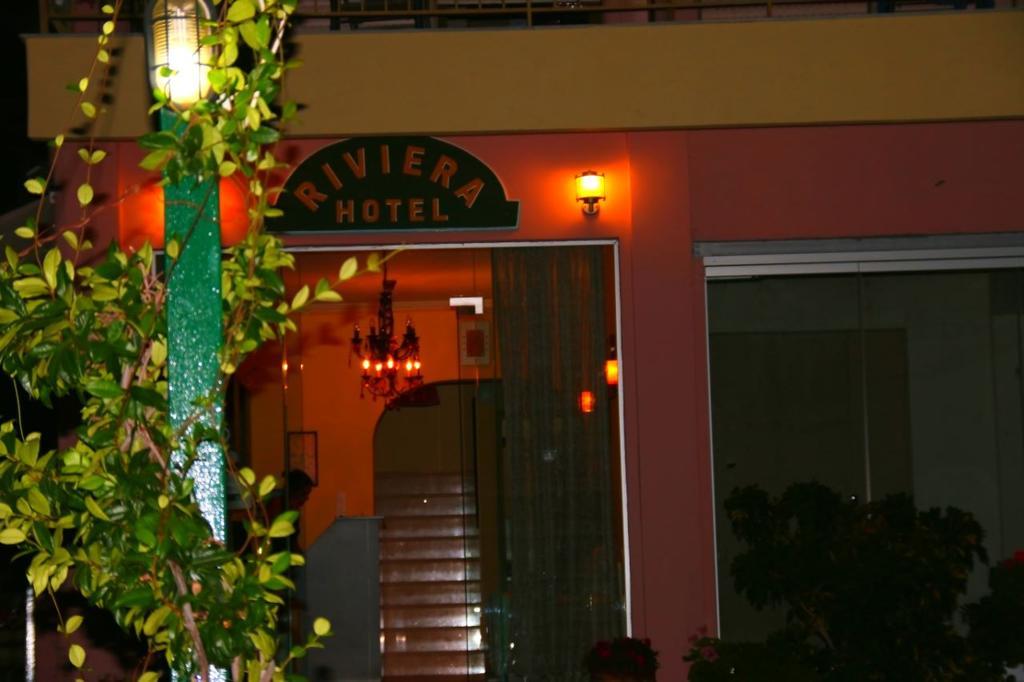 Riviera Hotel Poros  Exterior foto